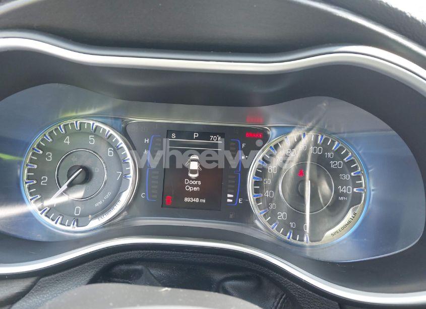 Photo 7 of 2015 Chrysler 200 LIMITED (VIN 1C3CCCAB5FN611566)