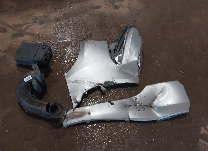 Photo 12 of 2015 Chrysler 200 LIMITED (VIN 1C3CCCAB5FN616430)