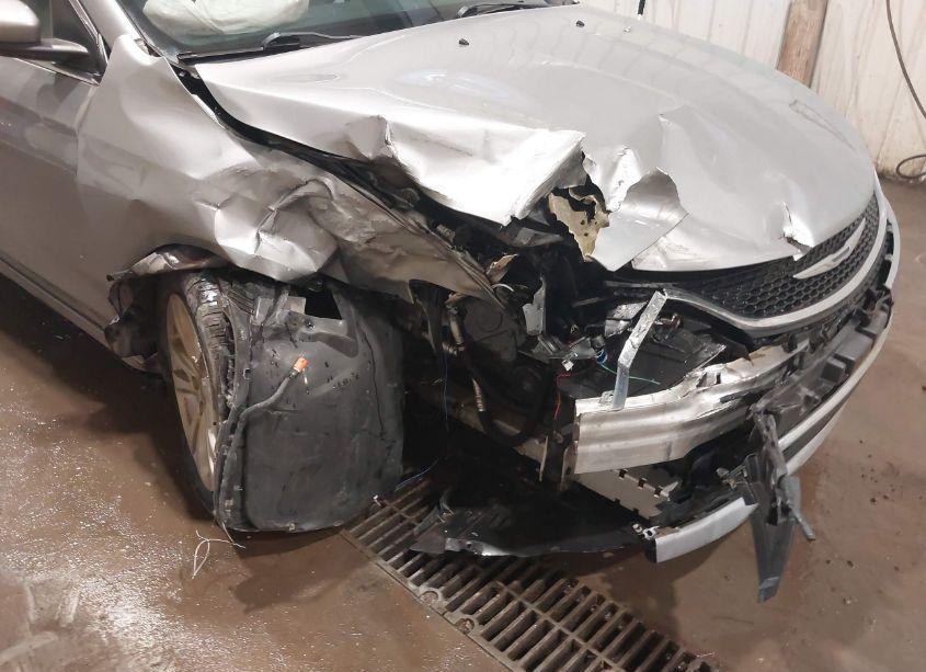 Photo 6 of 2015 Chrysler 200 LIMITED (VIN 1C3CCCAB5FN616430)