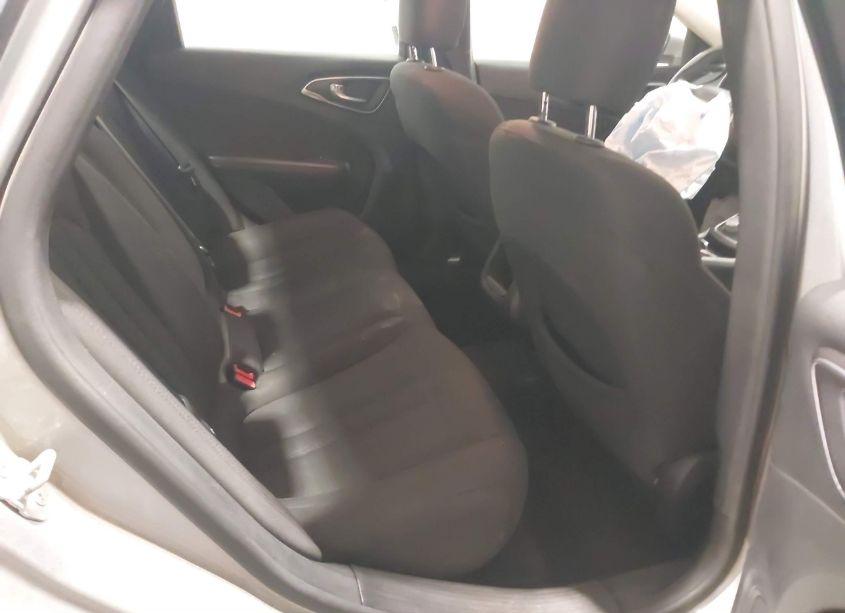 Photo 8 of 2015 Chrysler 200 LIMITED (VIN 1C3CCCAB5FN616430)