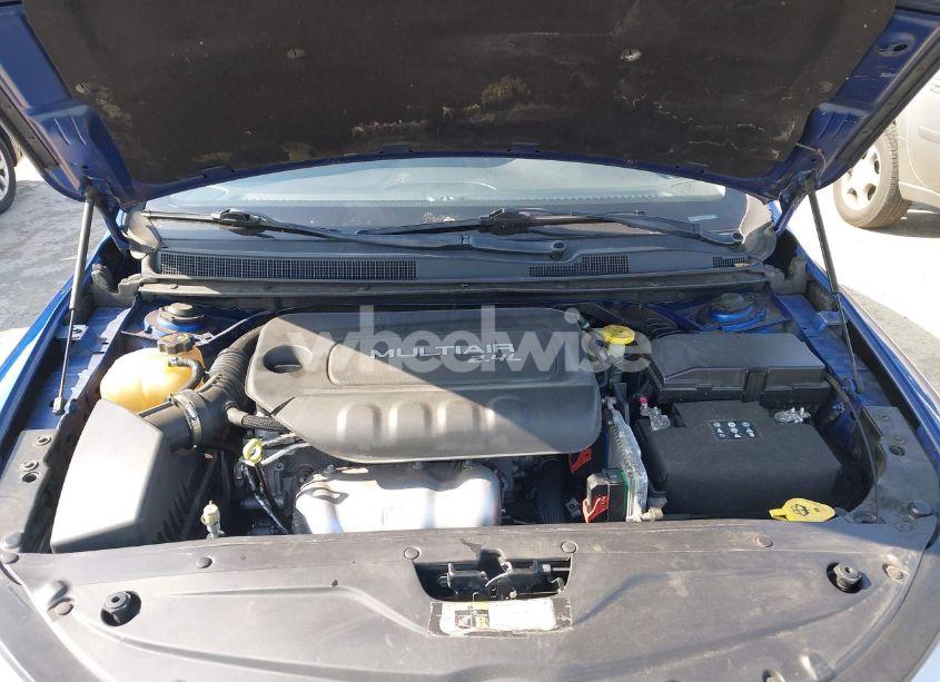 Photo 10 of 2015 Chrysler 200 LIMITED (VIN 1C3CCCAB5FN637441)