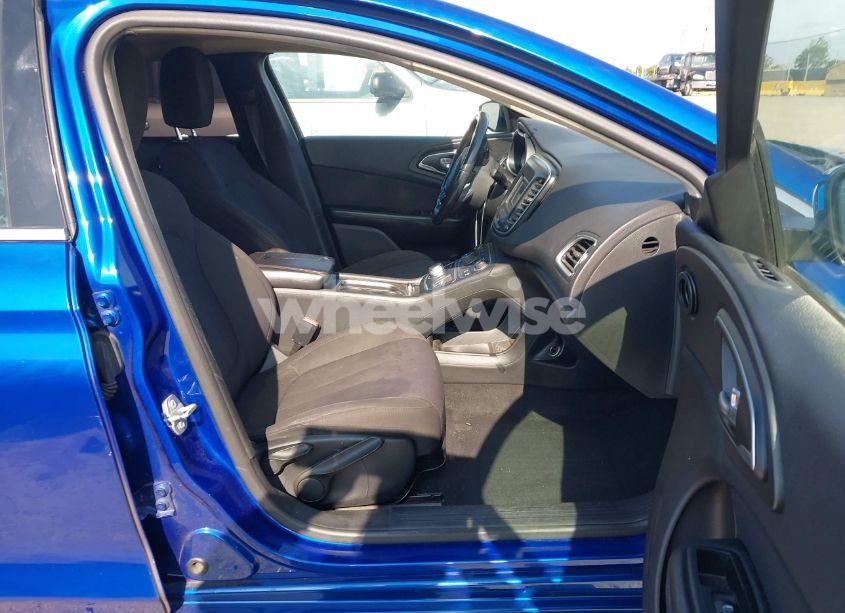 Photo 5 of 2015 Chrysler 200 LIMITED (VIN 1C3CCCAB5FN637441)