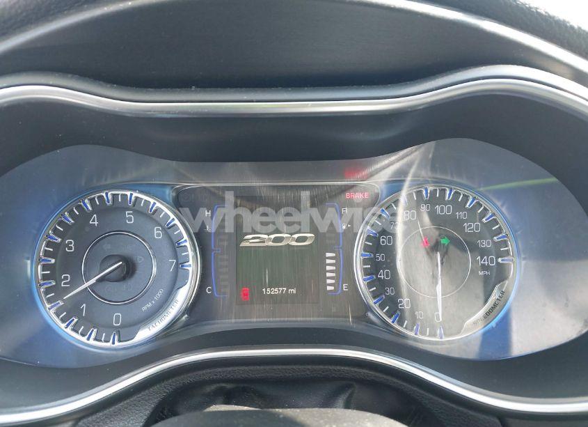 Photo 7 of 2015 Chrysler 200 LIMITED (VIN 1C3CCCAB5FN637441)