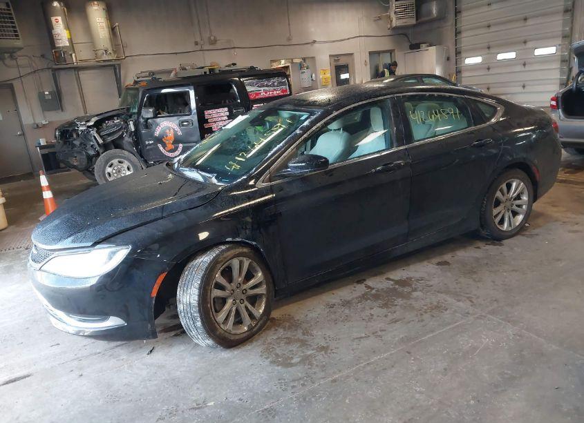Photo 2 of 2015 Chrysler 200 LIMITED (VIN 1C3CCCAB5FN638069)