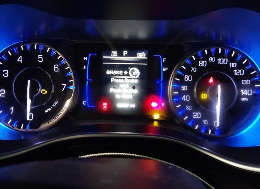 Photo 7 of 2015 Chrysler 200 LIMITED (VIN 1C3CCCAB5FN638069)