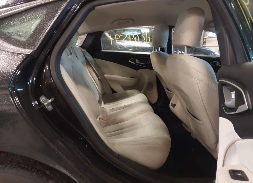 Photo 8 of 2015 Chrysler 200 LIMITED (VIN 1C3CCCAB5FN638069)