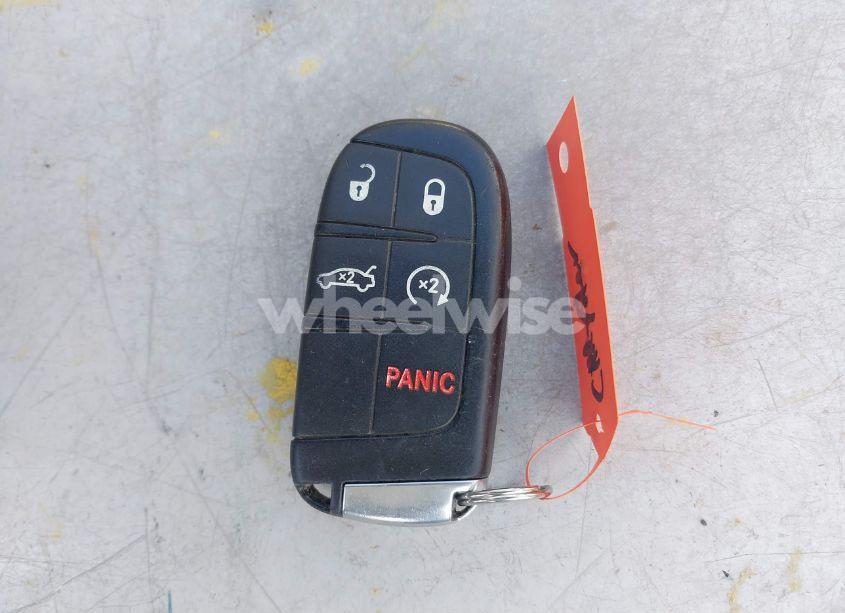 Photo 11 of 2015 Chrysler 200 LIMITED (VIN 1C3CCCAB5FN646513)