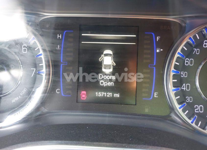 Photo 15 of 2015 Chrysler 200 LIMITED (VIN 1C3CCCAB5FN646513)