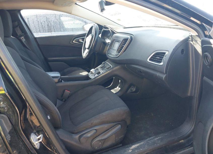 Photo 5 of 2015 Chrysler 200 LIMITED (VIN 1C3CCCAB5FN666566)