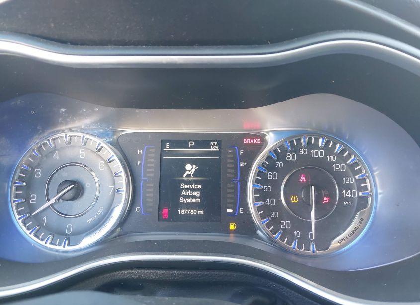 Photo 7 of 2015 Chrysler 200 LIMITED (VIN 1C3CCCAB5FN666566)