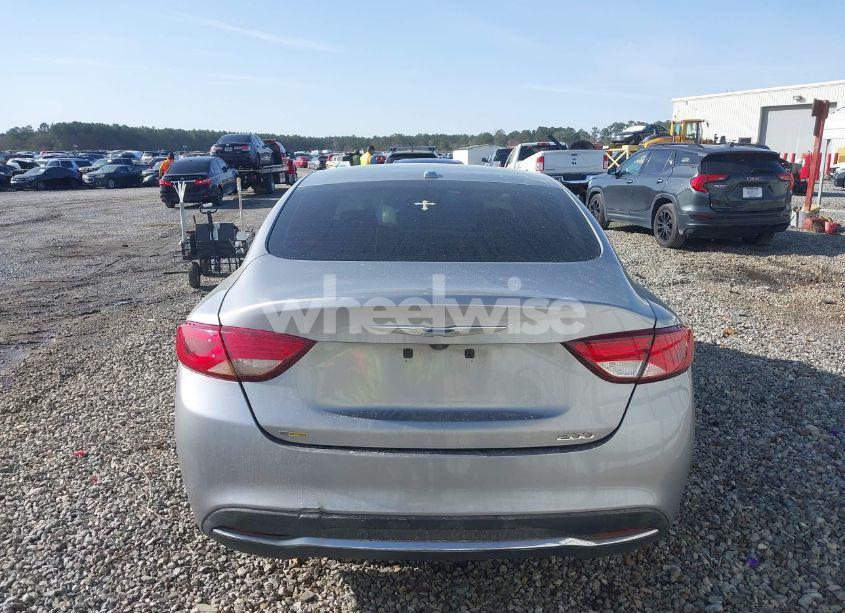 Photo 16 of 2015 Chrysler 200 LIMITED (VIN 1C3CCCAB5FN670987)