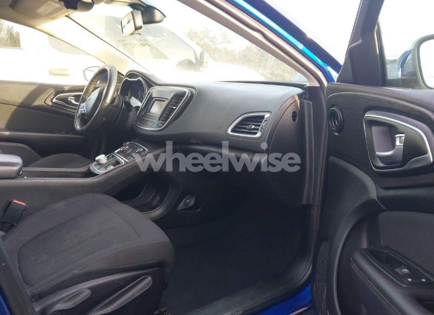 Photo 5 of 2015 Chrysler 200 LIMITED (VIN 1C3CCCAB5FN679253)