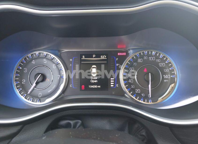 Photo 7 of 2015 Chrysler 200 LIMITED (VIN 1C3CCCAB5FN679253)