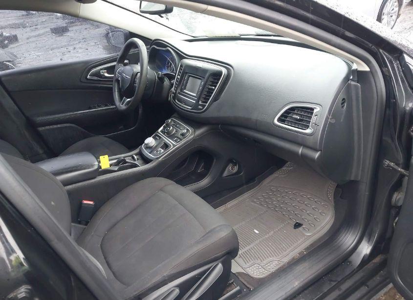 Photo 5 of 2015 Chrysler 200 LIMITED (VIN 1C3CCCAB5FN683948)