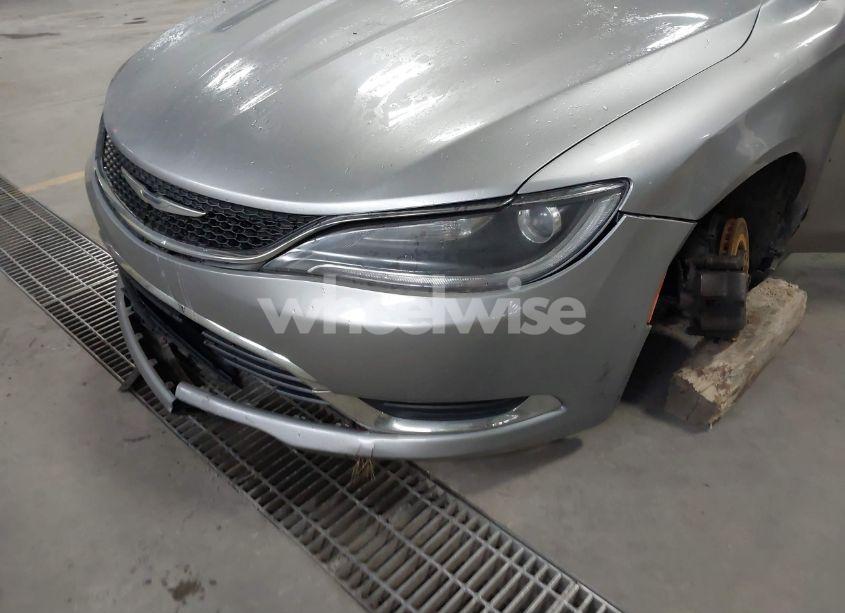 Photo 6 of 2015 Chrysler 200 LIMITED (VIN 1C3CCCAB5FN685053)