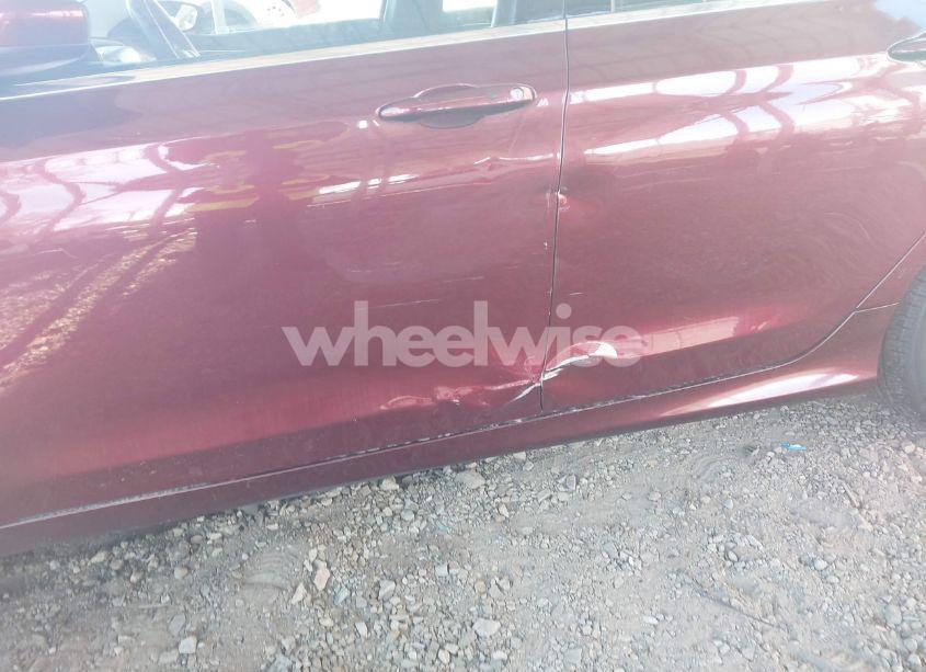 Photo 6 of 2015 Chrysler 200 LIMITED (VIN 1C3CCCAB5FN688163)