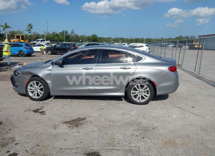 Photo 14 of 2015 Chrysler 200 LIMITED (VIN 1C3CCCAB5FN707813)