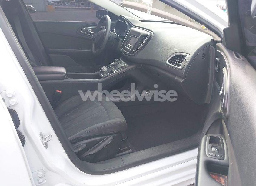 Photo 5 of 2015 Chrysler 200 LIMITED (VIN 1C3CCCAB5FN710419)