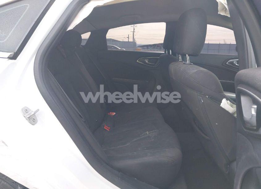 Photo 8 of 2015 Chrysler 200 LIMITED (VIN 1C3CCCAB5FN710419)