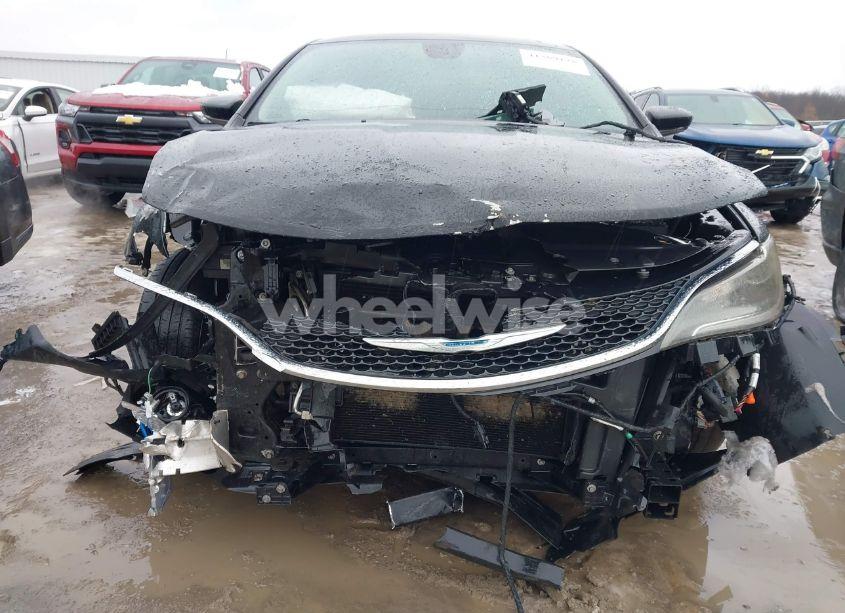 Photo 12 of 2015 Chrysler 200 LIMITED (VIN 1C3CCCAB5FN715748)