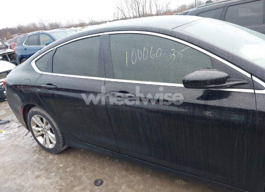 Photo 13 of 2015 Chrysler 200 LIMITED (VIN 1C3CCCAB5FN715748)