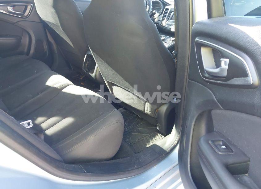 Photo 8 of 2015 Chrysler 200 LIMITED (VIN 1C3CCCAB5FN724806)