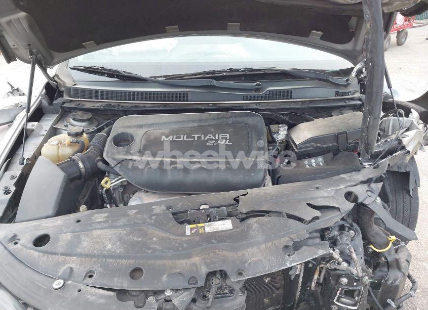 Photo 10 of 2016 Chrysler 200 LIMITED (VIN 1C3CCCAB5GN101381)