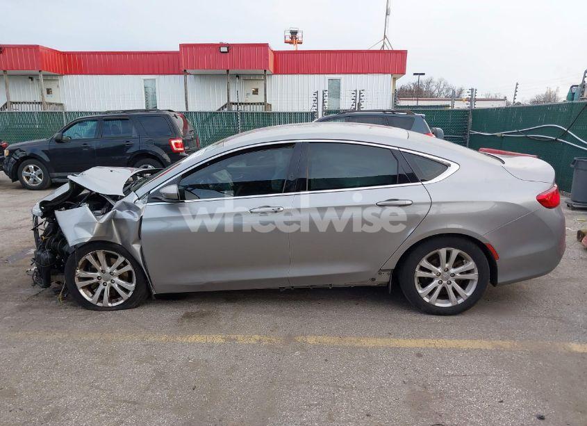 Photo 14 of 2016 Chrysler 200 LIMITED (VIN 1C3CCCAB5GN101381)