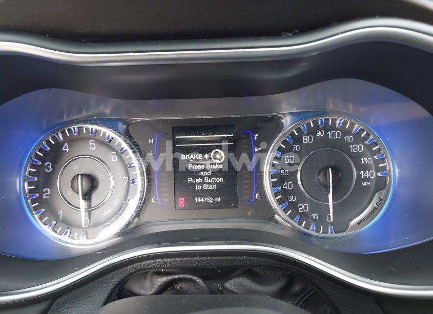 Photo 7 of 2016 Chrysler 200 LIMITED (VIN 1C3CCCAB5GN101381)
