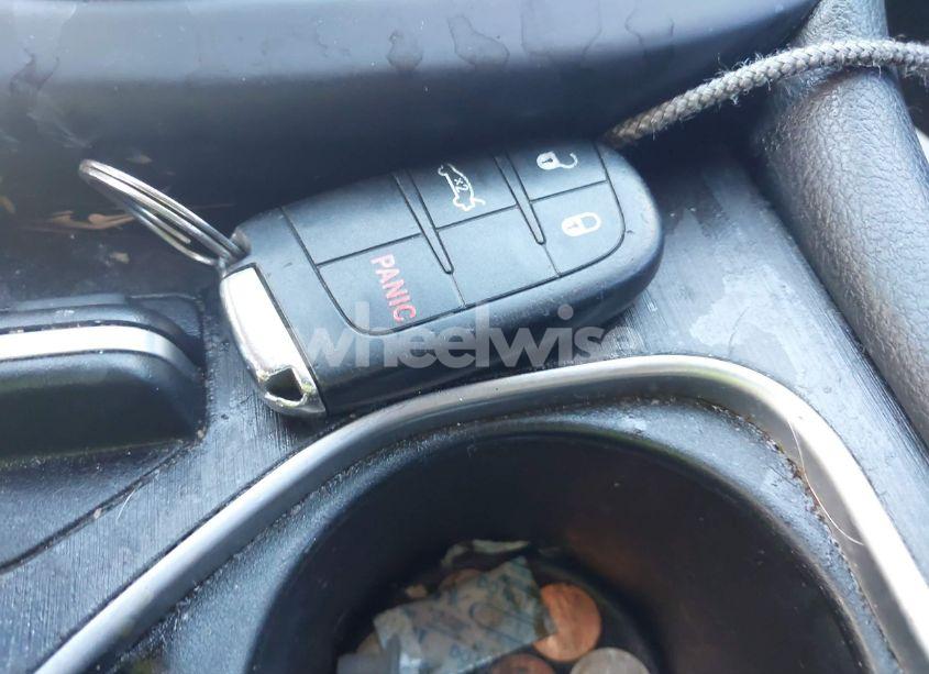 Photo 11 of 2016 Chrysler 200 LIMITED (VIN 1C3CCCAB5GN113398)