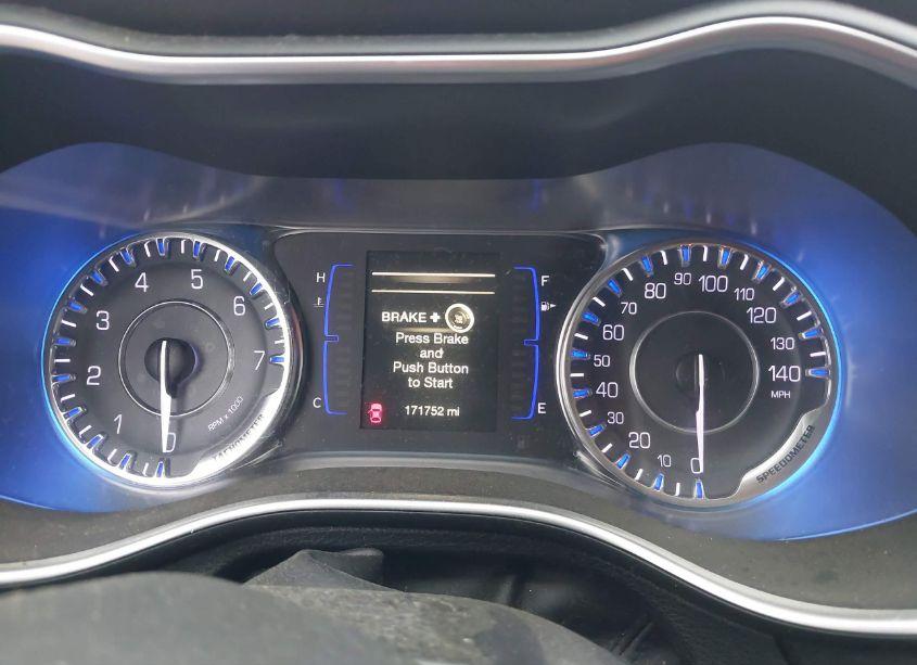 Photo 7 of 2016 Chrysler 200 LIMITED (VIN 1C3CCCAB5GN132260)