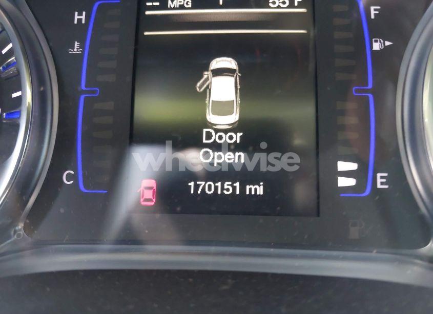 Photo 15 of 2016 Chrysler 200 LIMITED (VIN 1C3CCCAB5GN137281)
