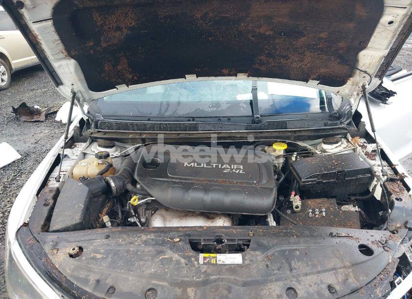 Photo 10 of 2016 Chrysler 200 LIMITED (VIN 1C3CCCAB5GN153495)
