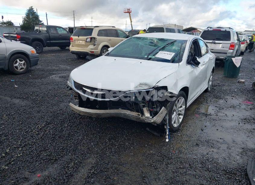 Photo 6 of 2016 Chrysler 200 LIMITED (VIN 1C3CCCAB5GN153495)