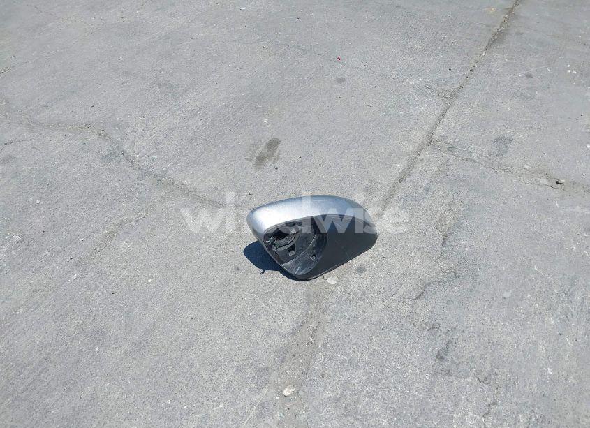 Photo 12 of 2016 Chrysler 200 LIMITED (VIN 1C3CCCAB5GN161113)