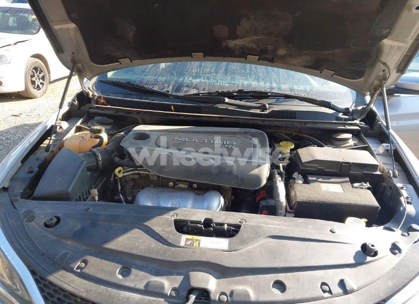 Photo 10 of 2016 Chrysler 200 LIMITED (VIN 1C3CCCAB5GN171219)