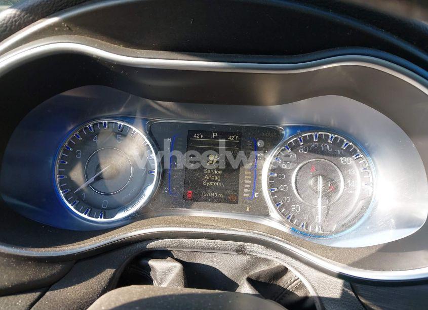 Photo 7 of 2016 Chrysler 200 LIMITED (VIN 1C3CCCAB5GN171219)