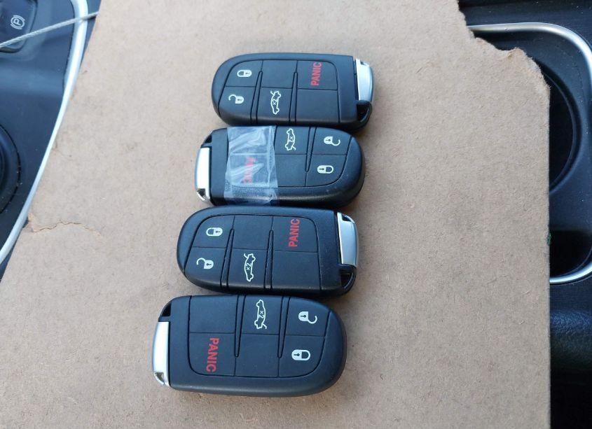 Photo 11 of 2016 Chrysler 200 LIMITED (VIN 1C3CCCAB5GN177876)