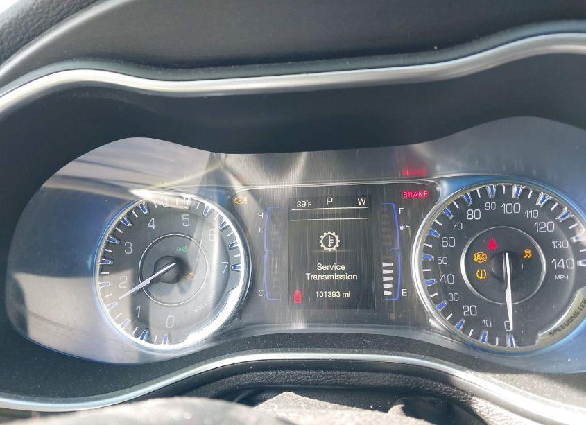 Photo 7 of 2016 Chrysler 200 LIMITED (VIN 1C3CCCAB5GN177876)