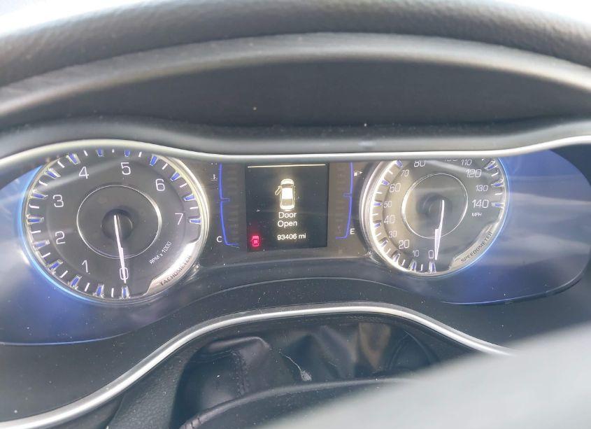 Photo 14 of 2016 Chrysler 200 LIMITED (VIN 1C3CCCAB5GN187713)