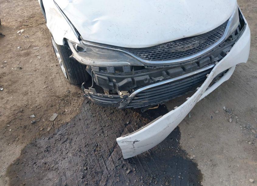 Photo 16 of 2016 Chrysler 200 LIMITED (VIN 1C3CCCAB5GN187713)