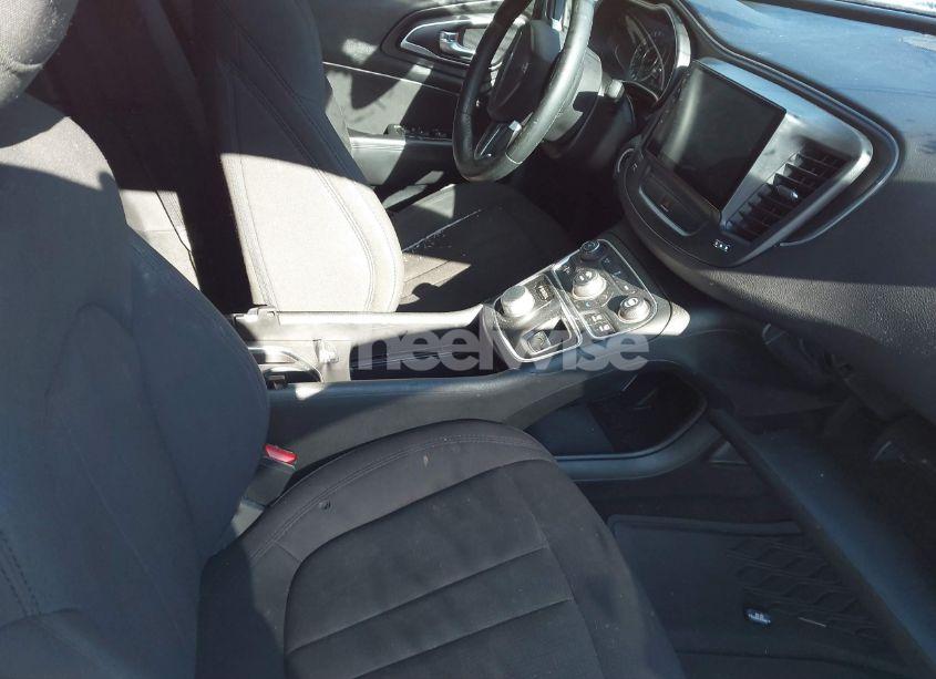 Photo 5 of 2015 Chrysler 200 LIMITED (VIN 1C3CCCAB6FN528941)