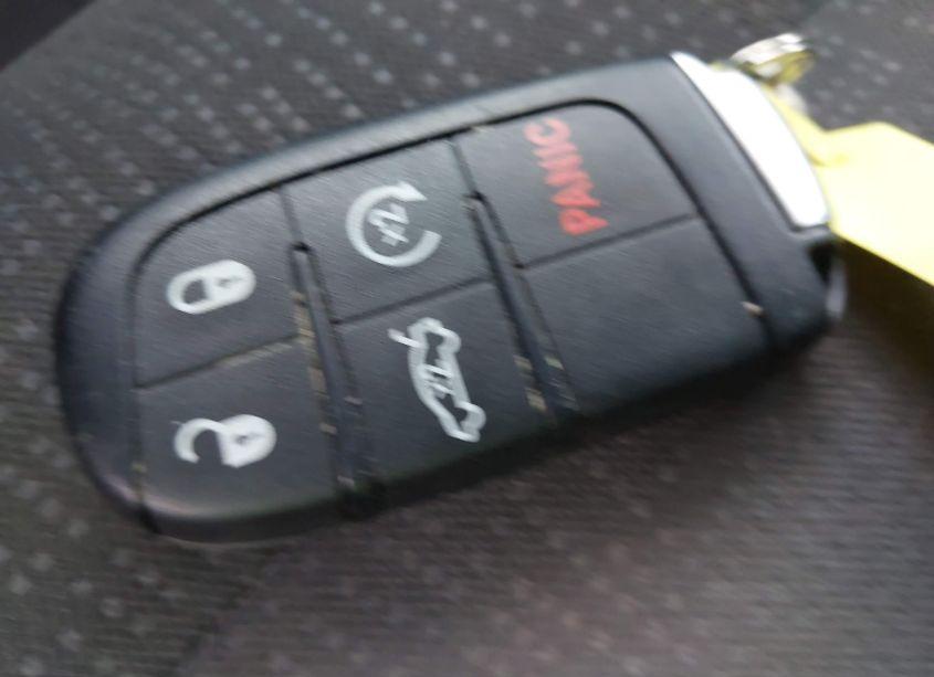 Photo 11 of 2015 Chrysler 200 LIMITED (VIN 1C3CCCAB6FN538093)