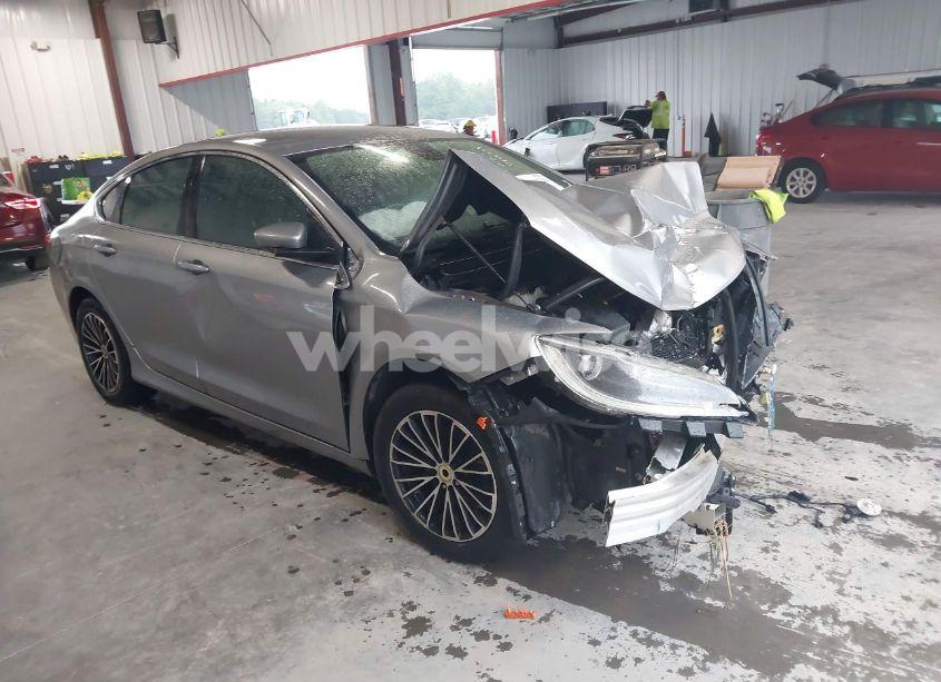 2015 Chrysler 200 LIMITED (VIN 1C3CCCAB6FN554939) main photo