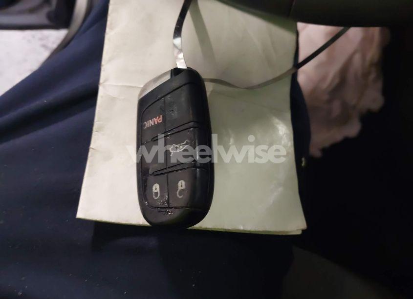 Photo 11 of 2015 Chrysler 200 LIMITED (VIN 1C3CCCAB6FN554939)