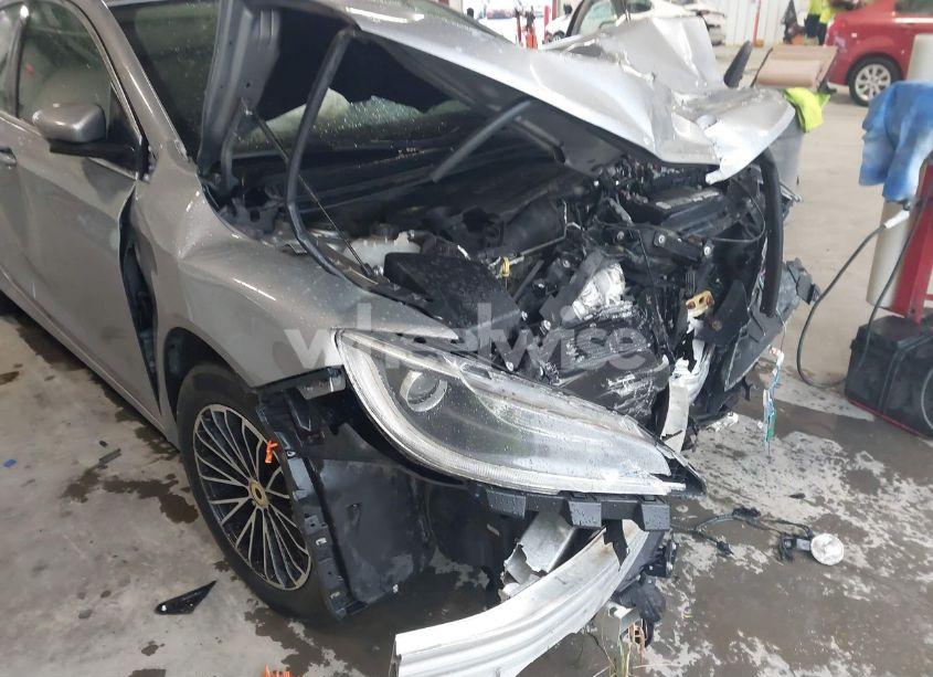 Photo 17 of 2015 Chrysler 200 LIMITED (VIN 1C3CCCAB6FN554939)