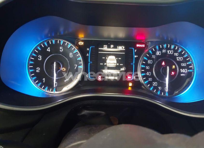 Photo 7 of 2015 Chrysler 200 LIMITED (VIN 1C3CCCAB6FN554939)