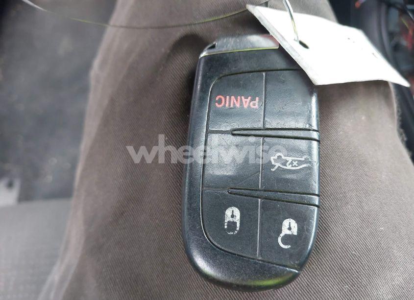 Photo 11 of 2015 Chrysler 200 LIMITED (VIN 1C3CCCAB6FN554942)