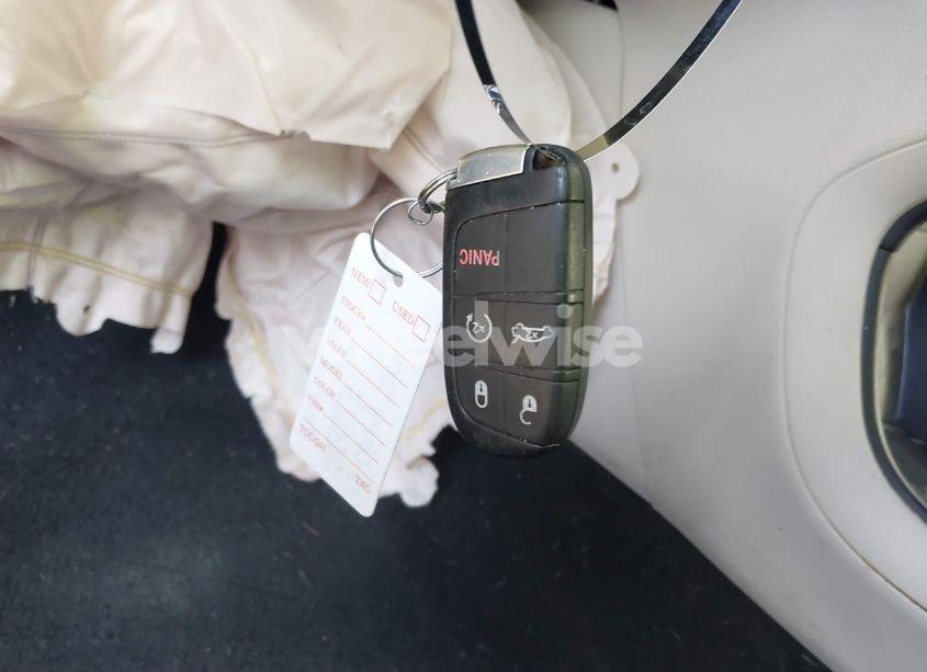 Photo 11 of 2015 Chrysler 200 LIMITED (VIN 1C3CCCAB6FN556125)