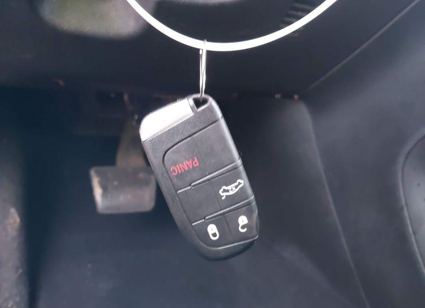 Photo 11 of 2015 Chrysler 200 LIMITED (VIN 1C3CCCAB6FN556674)